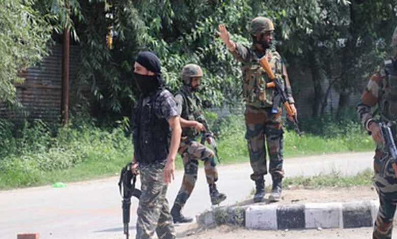 केंद्र सरकार ने मौजूदा हालातों को देखते हुए पूर्वोत्तर के तीन राज्यों में AFSPA को छह महीने के लिए बढ़ा दिया