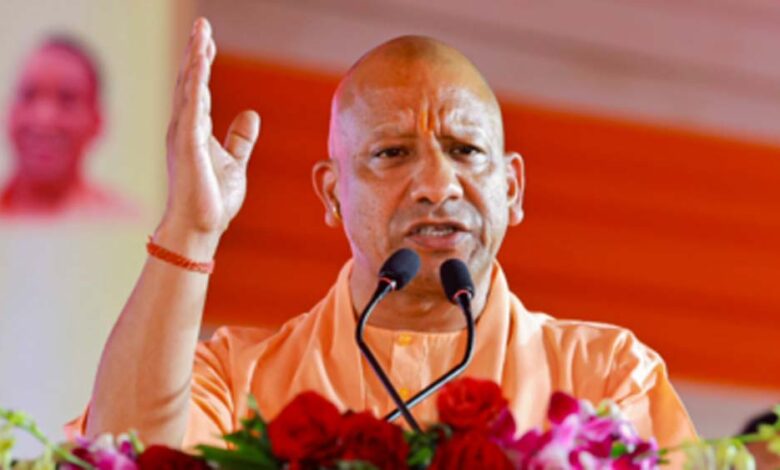 ‘सड़कें नमाज के लिए नहीं यातायात के लिए हैं, बाकियों को हिंदुओं से अनुशासन सीखना चाहिए’: CM योगी