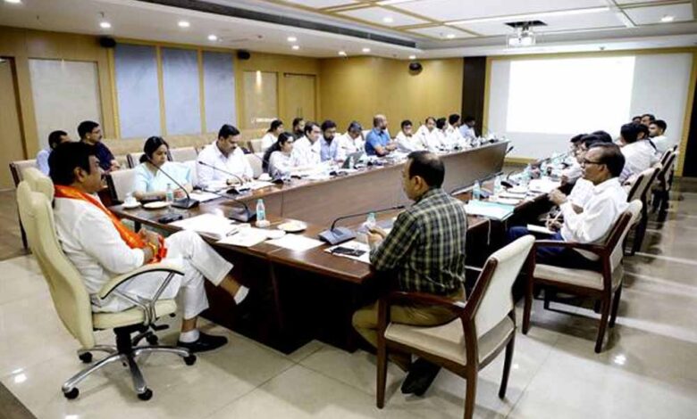 कार्य में लाये तेजी, प्रचार-प्रसार पर करे फोकस : खाद्य मंत्री श्री राजपूत