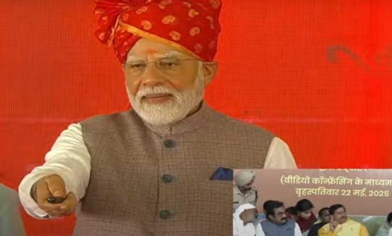 प्रधानमंत्री नरेन्द्र मोदी मध्य प्रदेश को 6 अमृत रेलवे स्टेशनों की सौगात दी