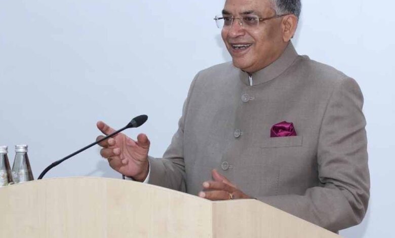 मतदान केंद्रों पर मतदाताओं के लिए मोबाइल जमा करने की सुविधा प्रदान करेगा निर्वाचन आयोग