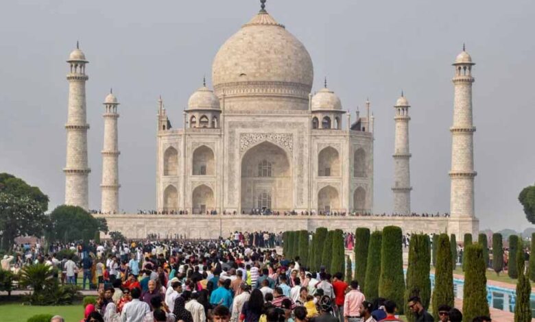 ताजमहल को एक बार फिर से उड़ाने की धमकी