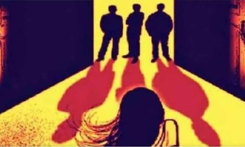 खंडवा जिले से दिल दहला देने वाली वारदात, महिला की गैंगरेप के बाद मौत, बच्चादानी बाहर पड़ी थी