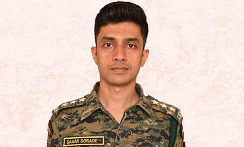 CRPF के सहायक कमांडेंट सागर बोराडे ने नक्सल विरोधी अभियान में गंवाया अपना बायां पैर