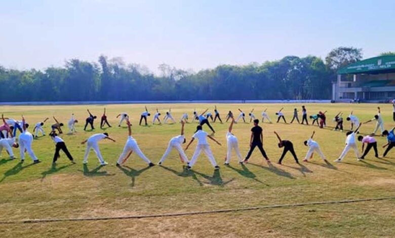 ग्रीष्मकालीन खेल प्रशिक्षण शिविर में विभिन्न खेल गतिविधियों में जुनियर एवं सीनियर वर्ग के खिलाड़ी ले रहे हैं भाग
