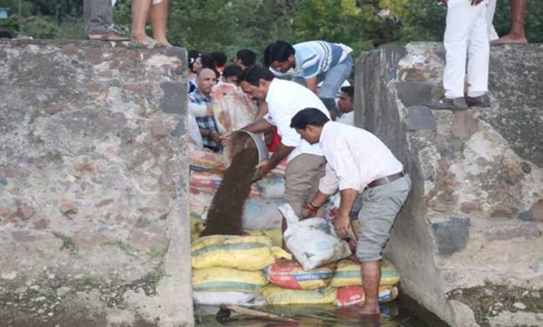देश में जल संवर्धन अभियान में जनता और प्रशासन की संयुक्त भागीदारी